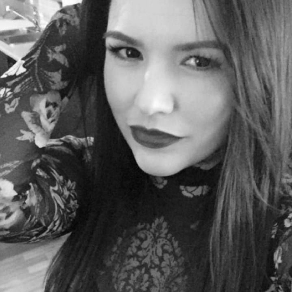 Meet your Posher, Amber